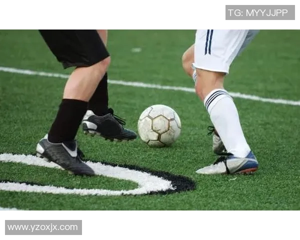 球星上脚足球袜市场价格揭秘不同品牌与款式对比分析 球星上脚足球袜市场价格揭秘不同品牌与款式对比分析